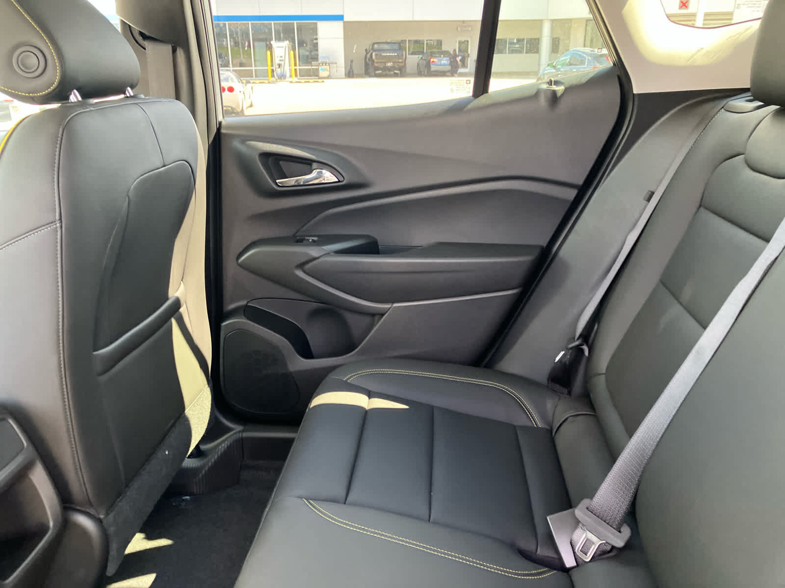 New 2026 Chevrolet Trax ACTIV w/ Sunroof Package FWD image 38