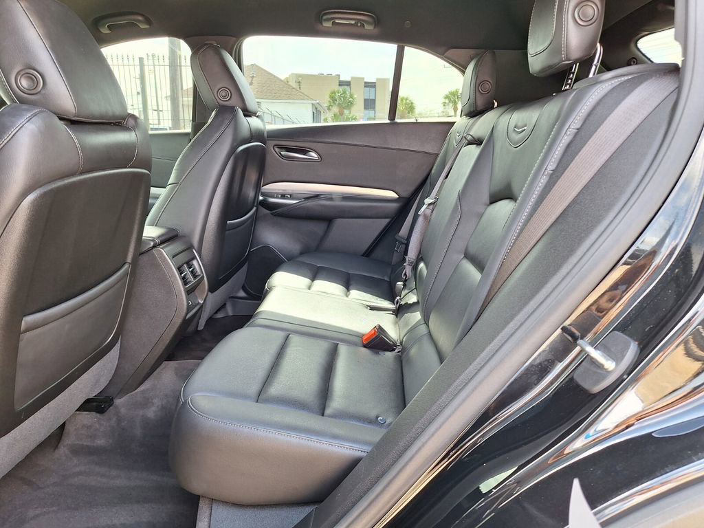 Certified 2023 Cadillac XT4 Premium Luxury w/ Enhanced Visibility Package image 10