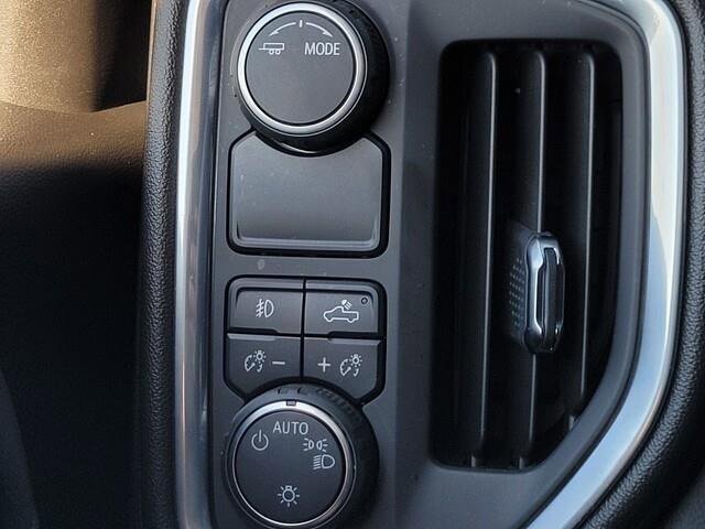 Used 2022 Chevrolet Silverado 1500 RST w/ Bed Protection Package image 27