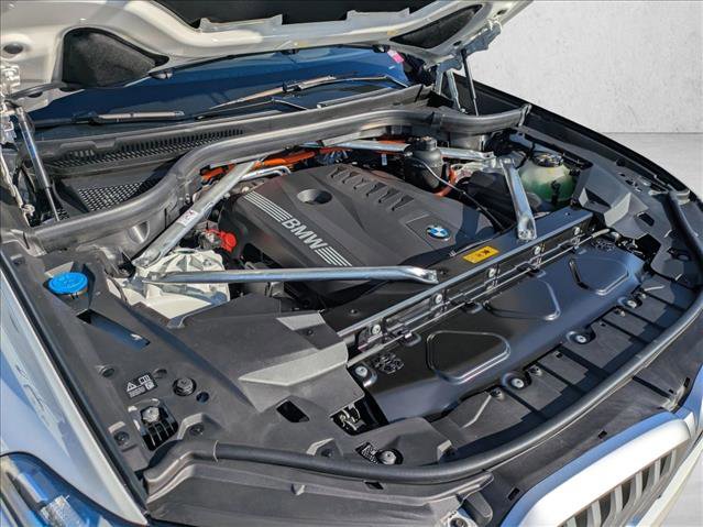 New 2026 BMW X5 xDrive50e w/ Climate Comfort Package image 17