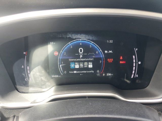 Used 2024 Toyota Corolla Cross XLE image 23