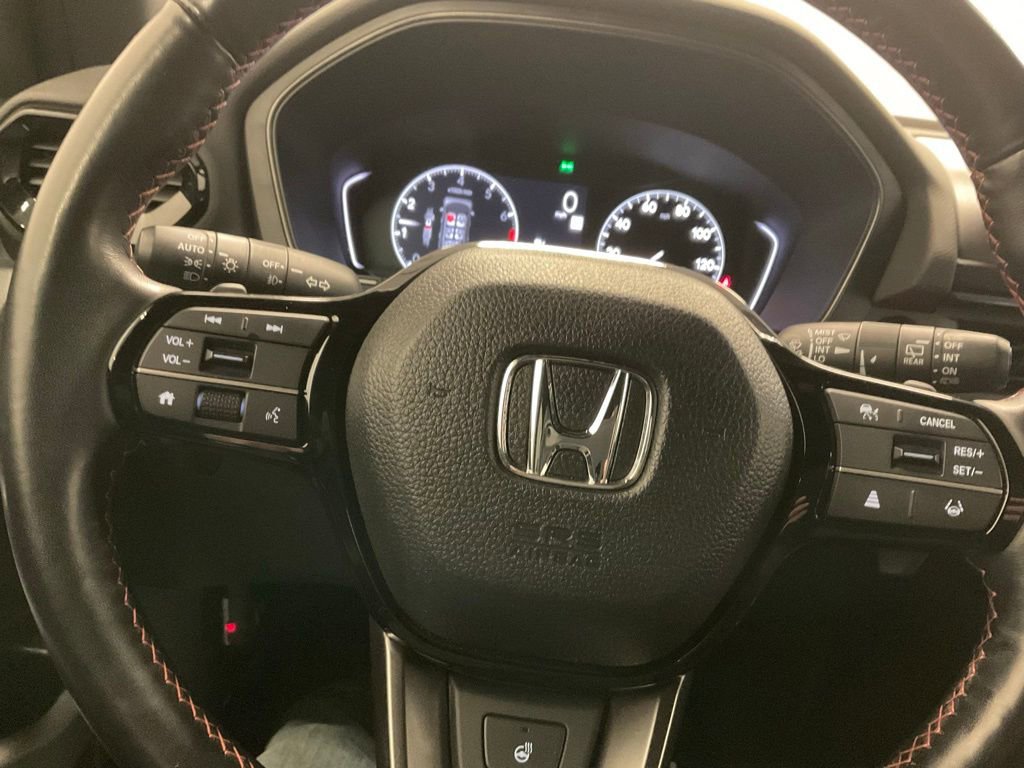 Used 2023 Honda Pilot TrailSport image 18