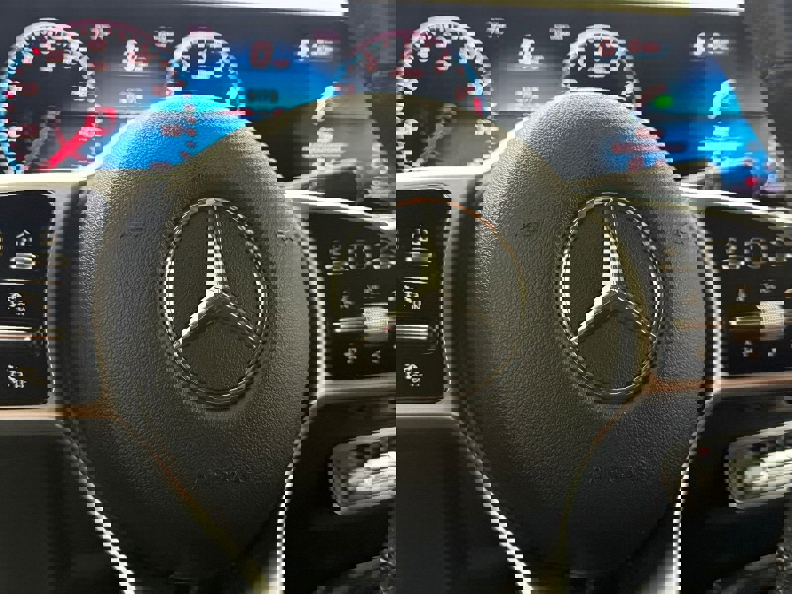 Used 2020 Mercedes-Benz GLB 250 image 17