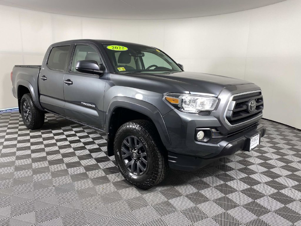 Used 2022 Toyota Tacoma SR5 AWD/4WD image 1