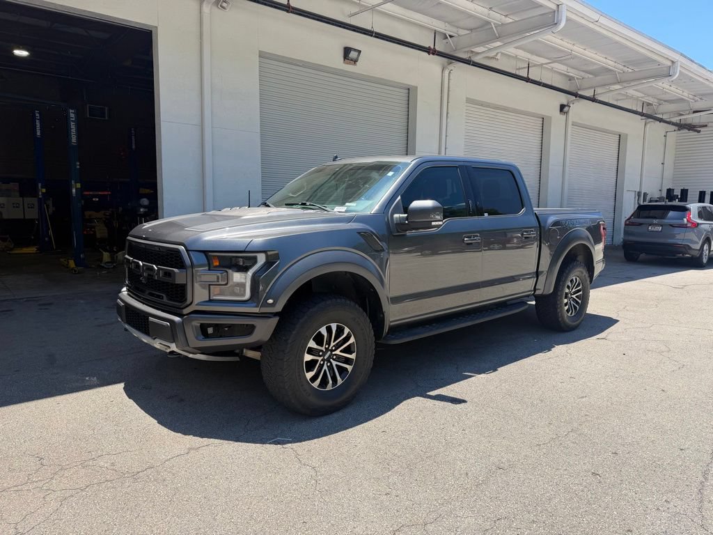 Used 2019 Ford F150 Raptor w/ Equipment Group 802A Luxury AWD/4WD image 3