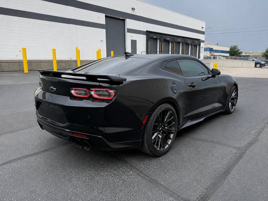 Used 2019 Chevrolet Camaro ZL1 w/ LPO, ZL1 Protection Package RWD image 6