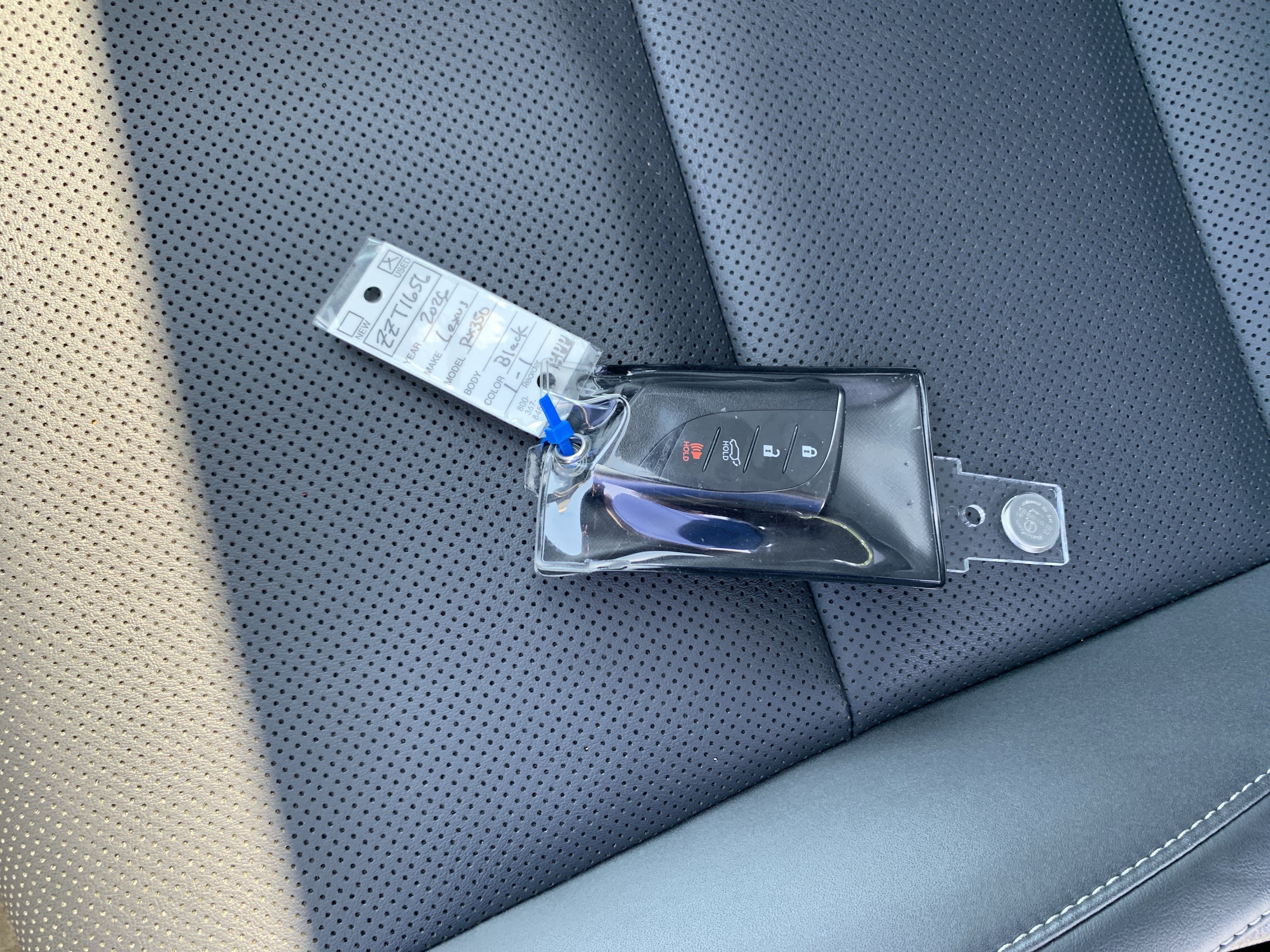 Used 2026 Lexus RX 350 Premium w/ Accessory Package (Z1) FWD image 37