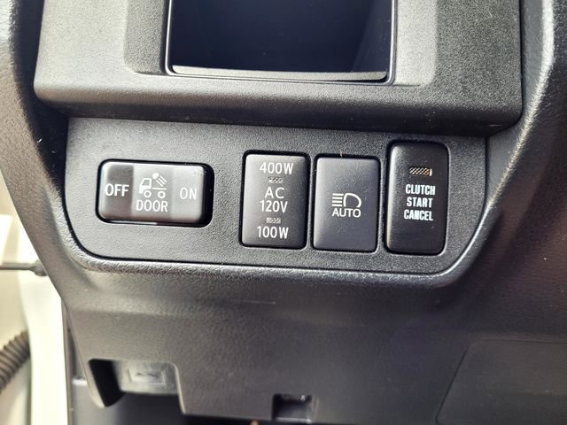 Used 2019 Toyota Tacoma TRD Off-Road w/ Technology Package AWD/4WD image 14