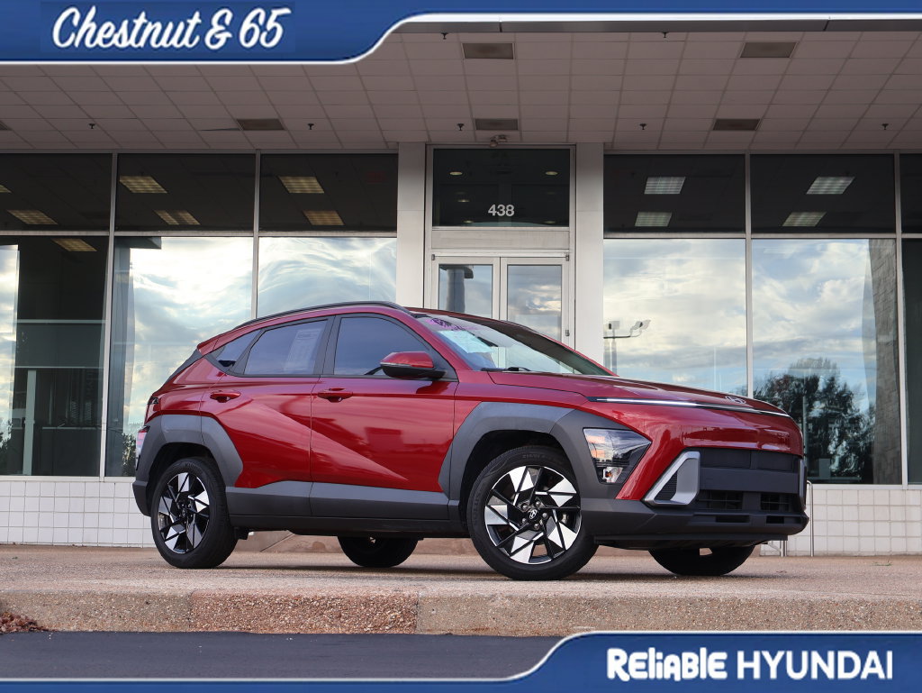 Used 2024 Hyundai Kona SEL w/ Convenience Package FWD image 2