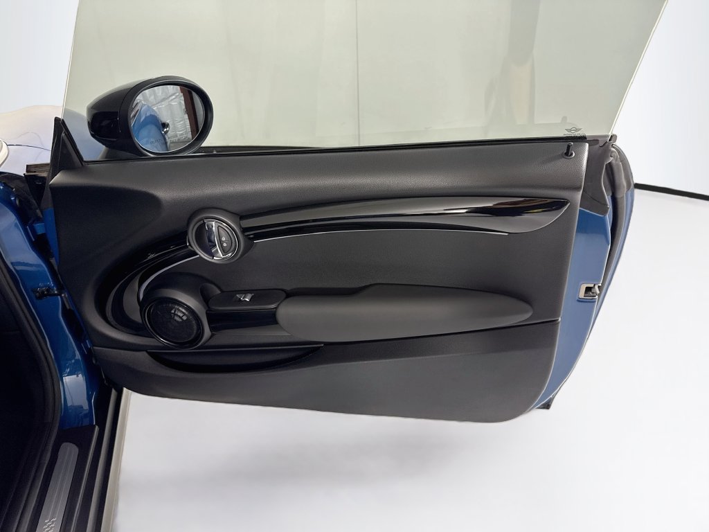 Certified 2024 MINI Cooper S FWD image 33