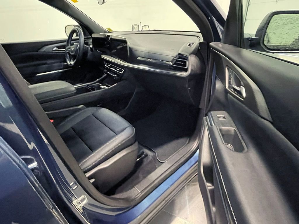 Used 2026 Chevrolet Traverse LT AWD/4WD image 27