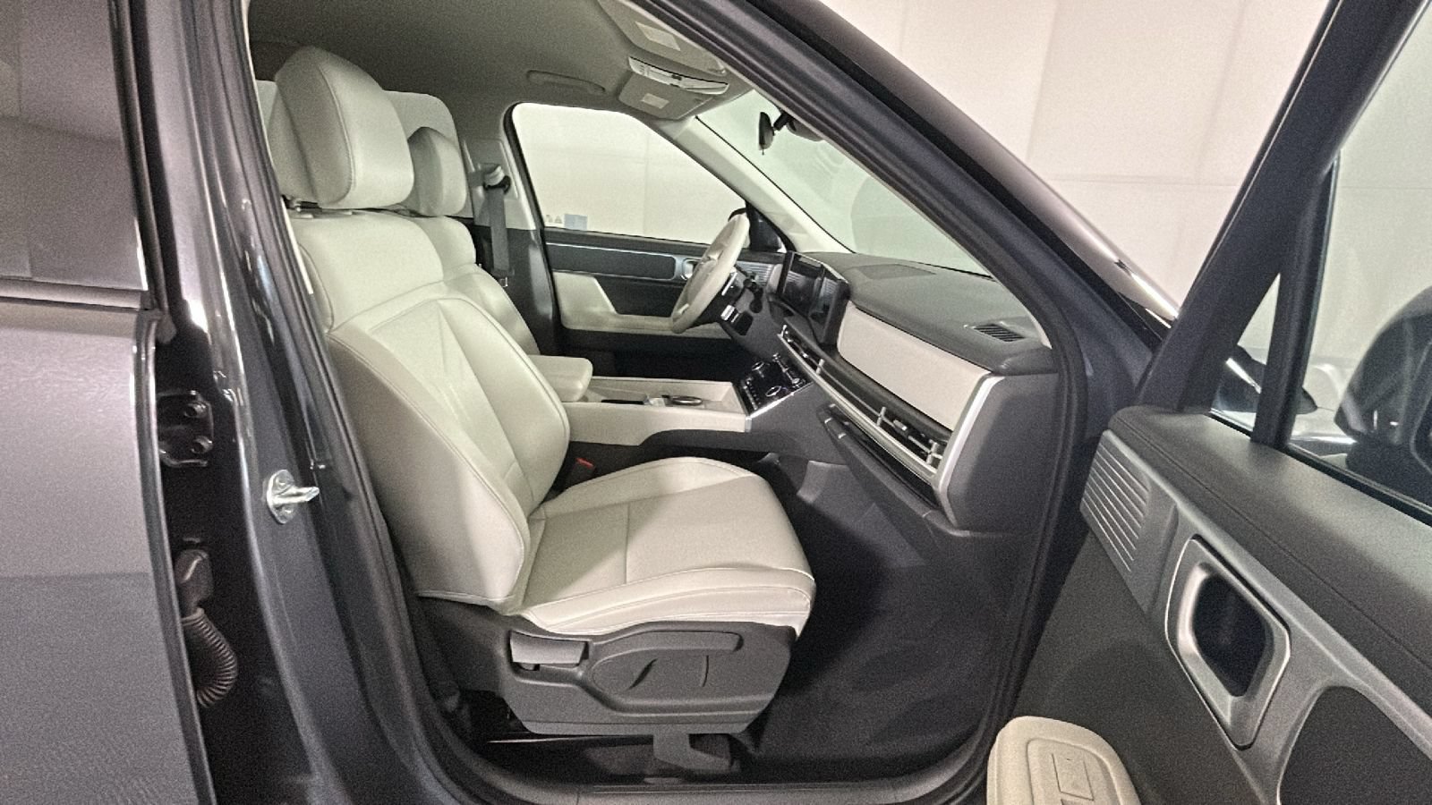 Used 2026 Hyundai Santa Fe SEL AWD/4WD image 35