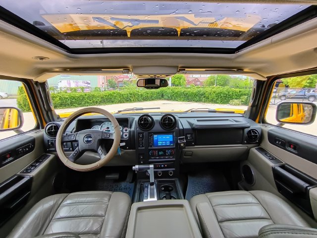 Used 2005 HUMMER H2 w/ Preferred Equipment Group AWD/4WD image 34