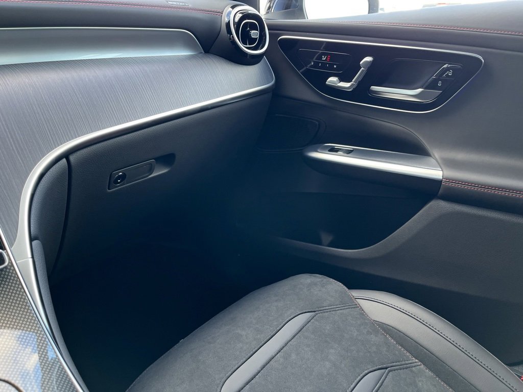 Certified 2025 Mercedes-Benz GLC 43 AMG 4MATIC image 47