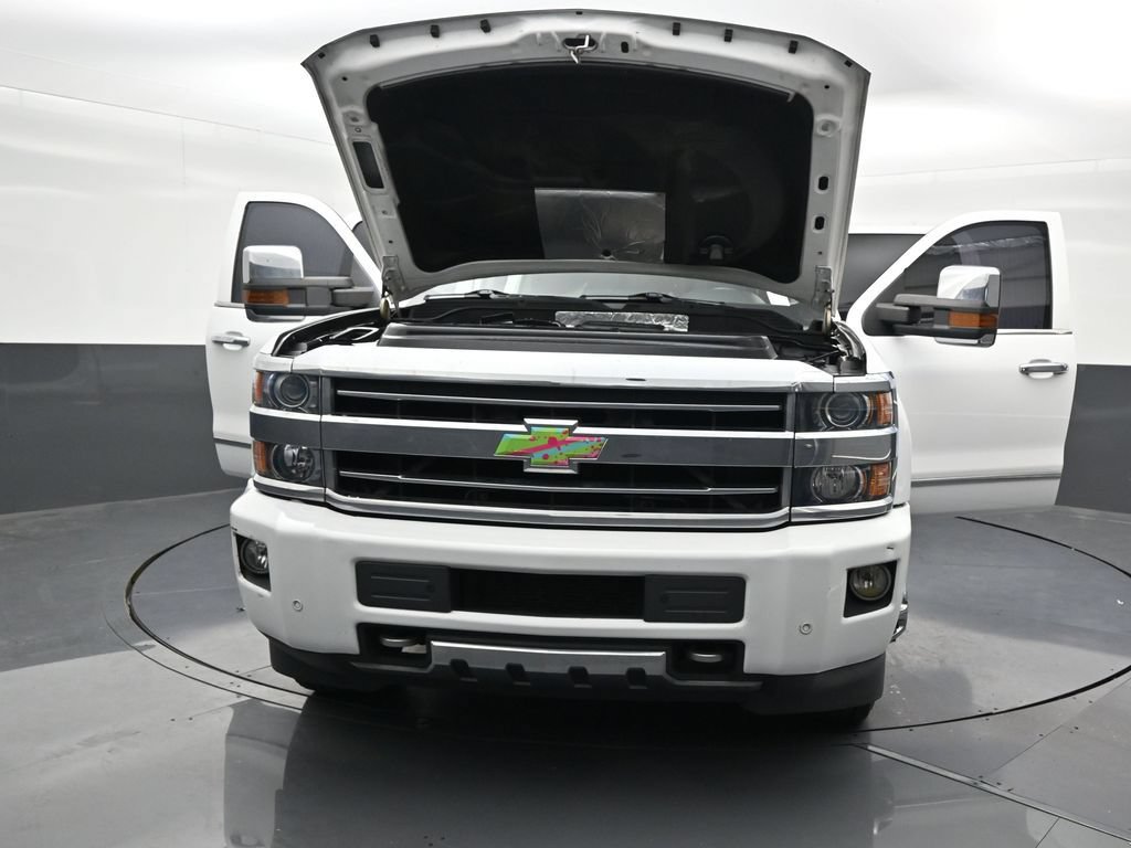 Used 2019 Chevrolet Silverado 3500 High Country w/ Duramax Plus Package AWD/4WD image 38