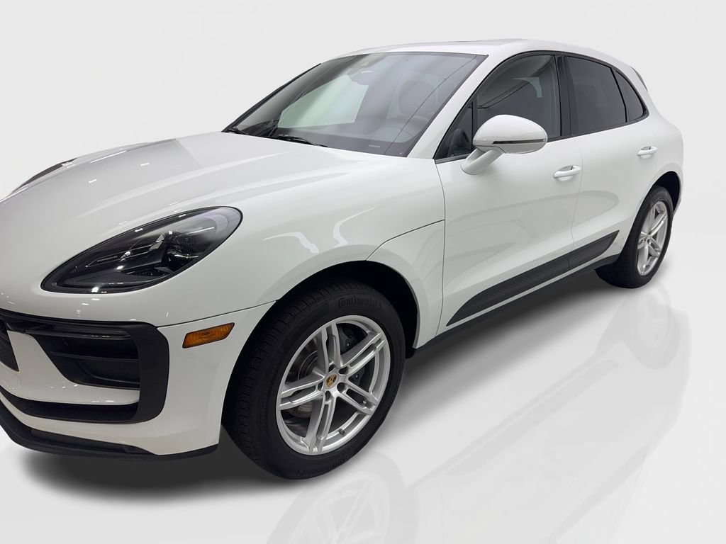 Used 2022 Porsche Macan AWD/4WD image 11