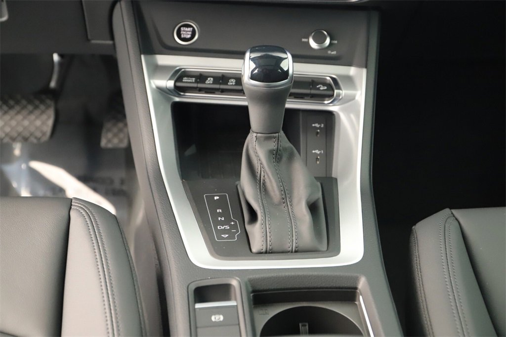 New 2025 Audi Q3 2.0T Premium image 21