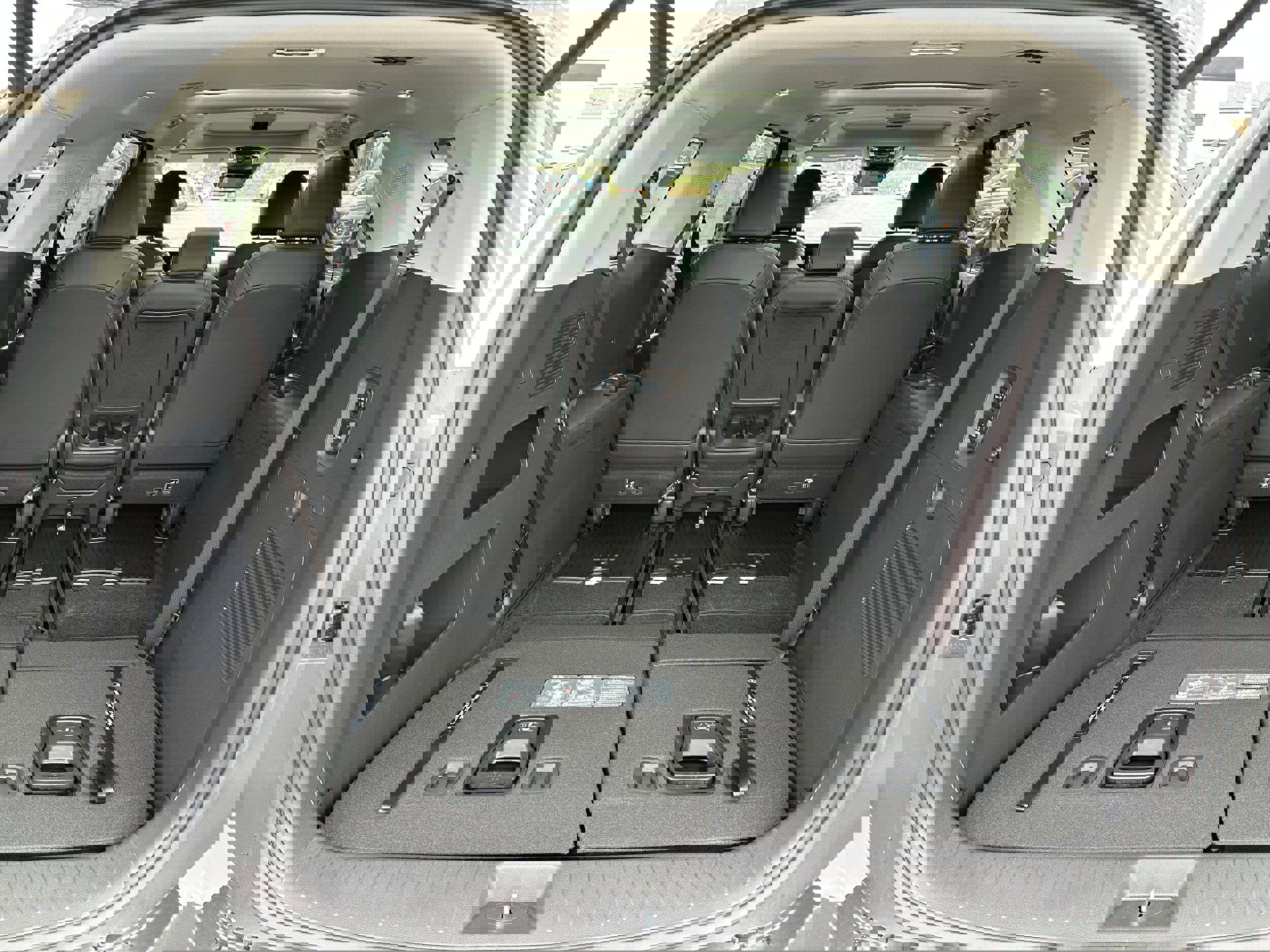 New 2026 Kia Carnival SX image 10