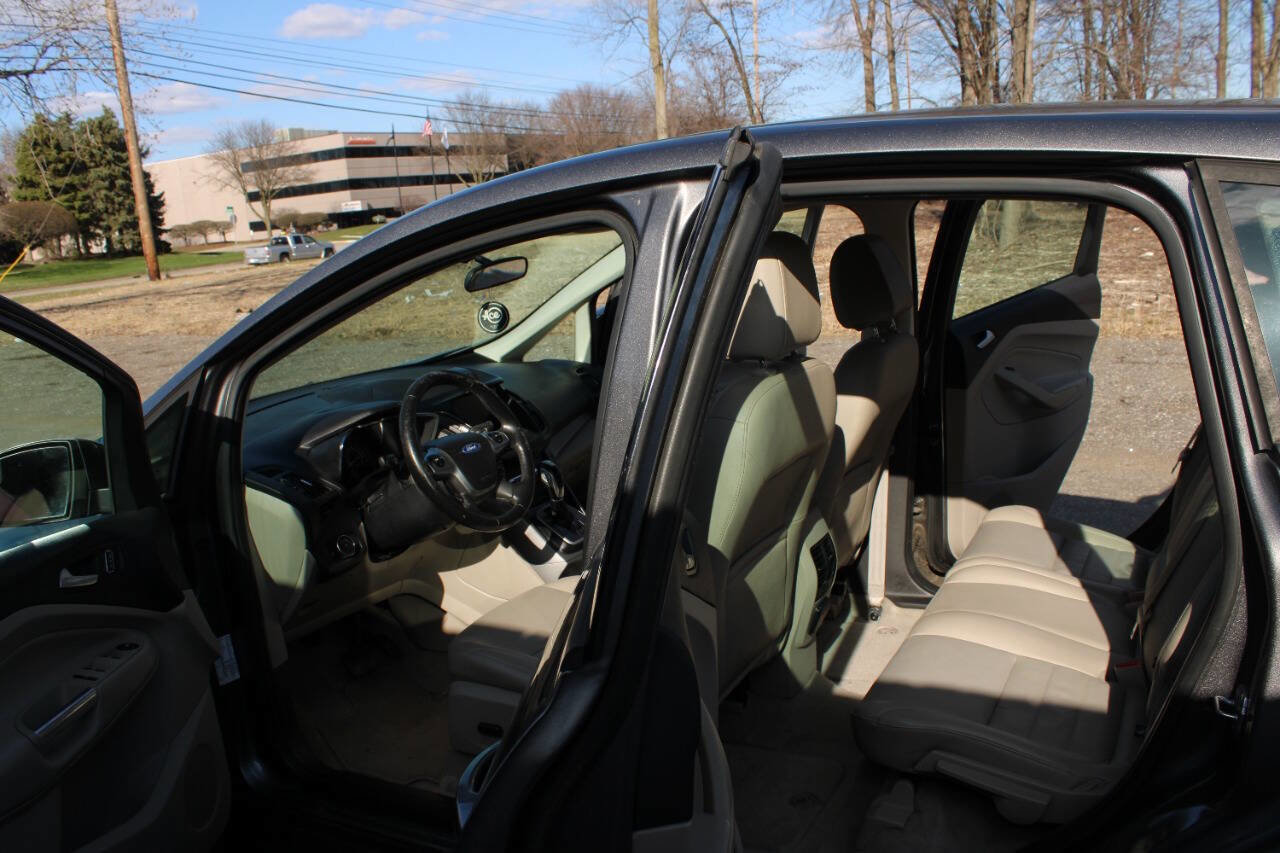 Used 2014 Ford C-MAX SE w/ Equipment Group 202A FWD image 18