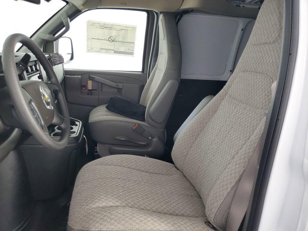 New 2026 Chevrolet Express 2500 w/ Driver Convenience Package image 14