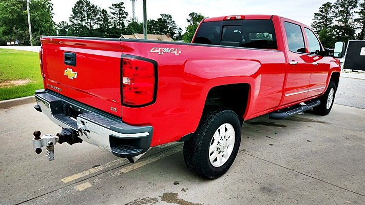 Used 2015 Chevrolet Silverado 2500 LTZ AWD/4WD image 9