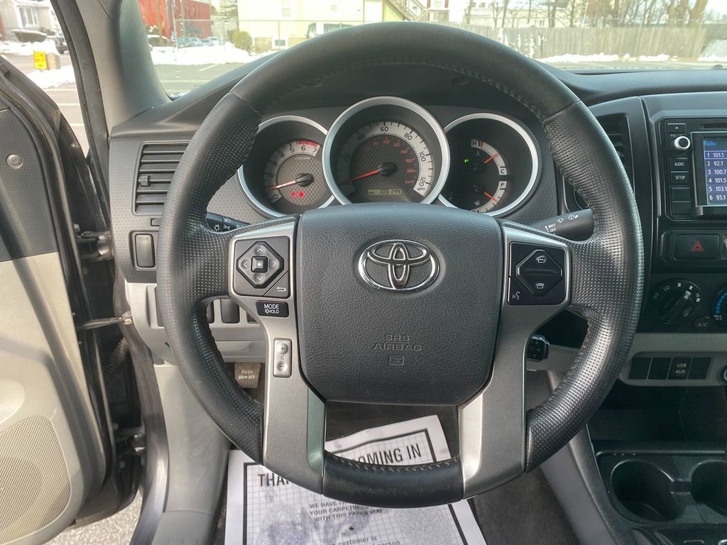 Used 2014 Toyota Tacoma 4x4 Access Cab w/ Convenience Package image 15