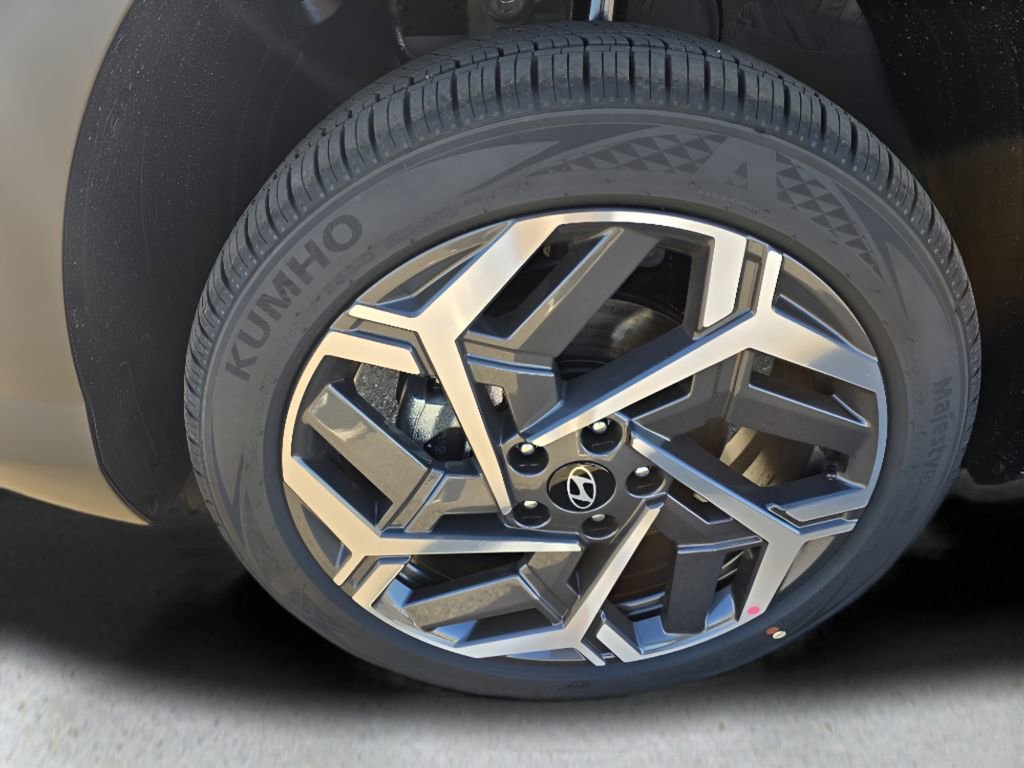 New 2026 Hyundai Kona SEL Premium image 9