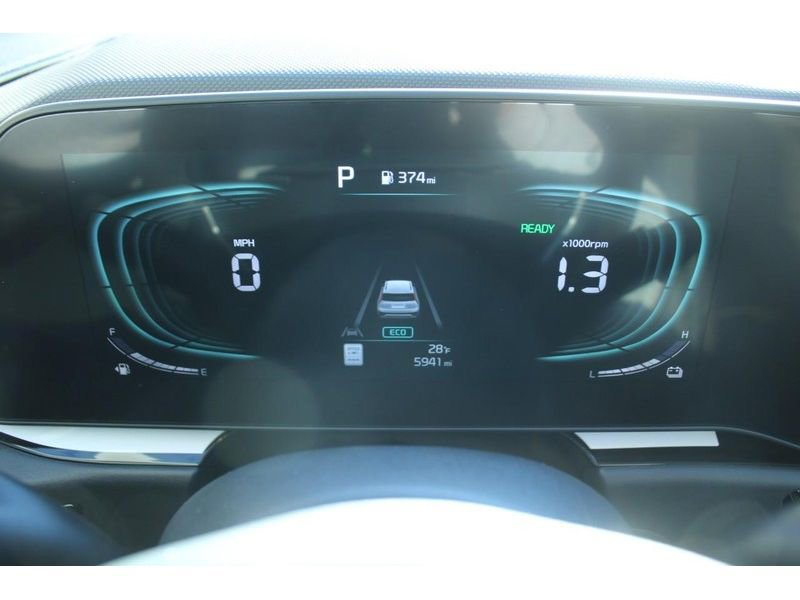 Used 2025 Kia Niro EX Touring image 21