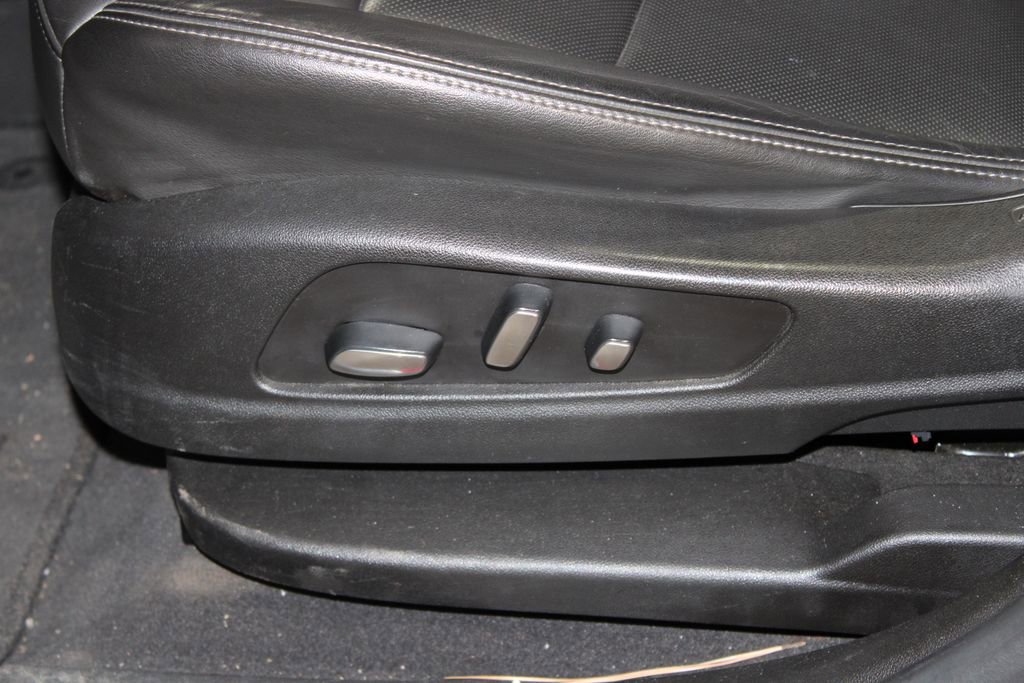 Used 2021 Cadillac XT6 Premium Luxury image 16