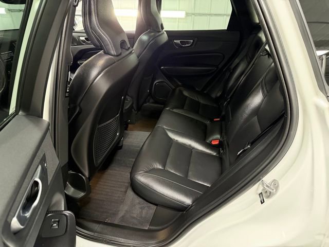 Used 2023 Volvo XC60 B5 Plus w/ Climate Package image 11