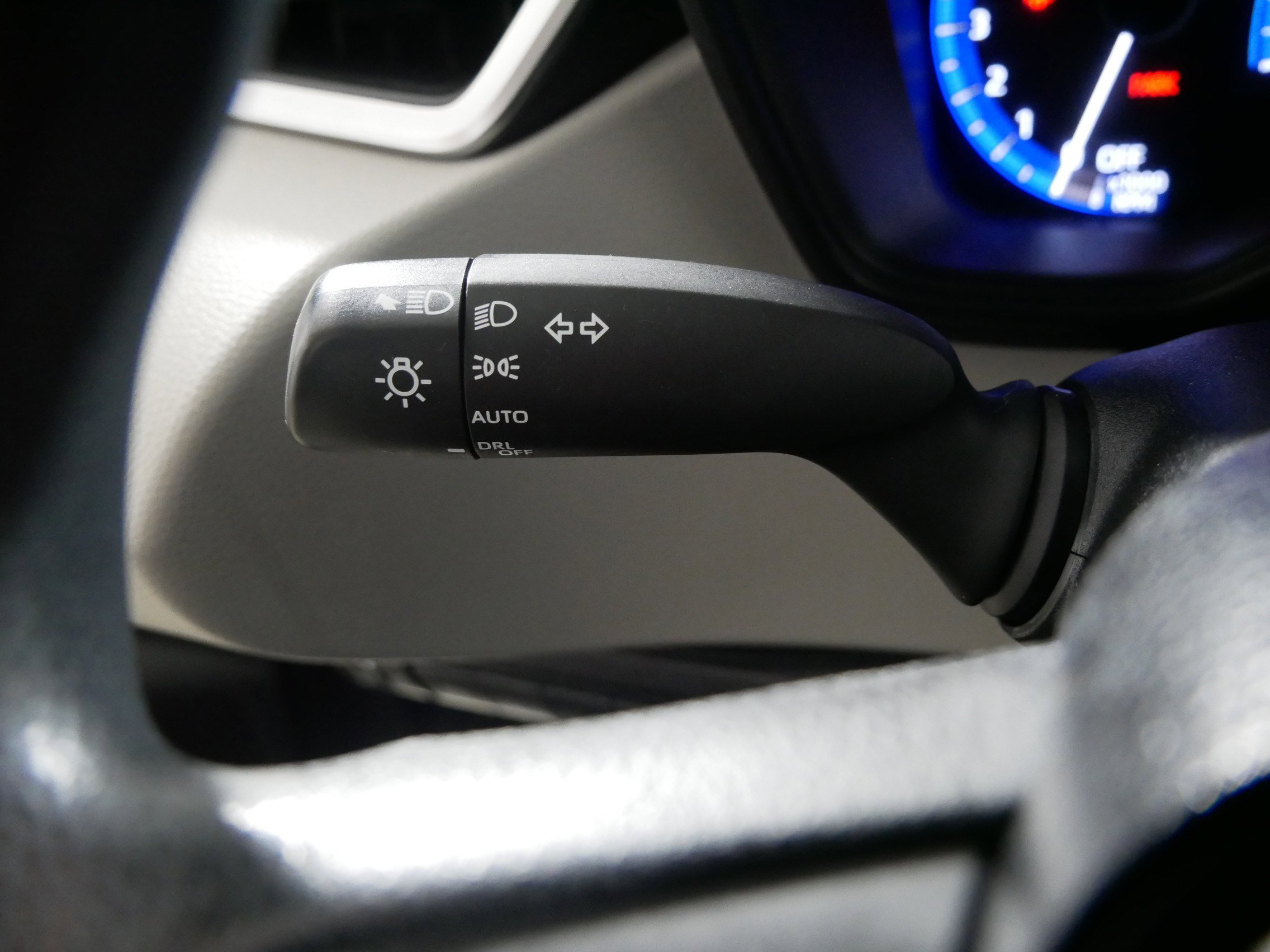 Used 2020 Toyota Corolla LE image 31