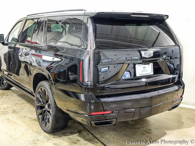 New 2026 Cadillac Escalade ESV Platinum Sport w/ LPO, ONYX Package AWD/4WD image 7