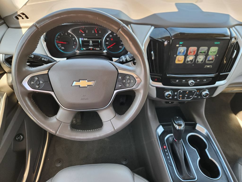Used 2019 Chevrolet Traverse LT FWD image 24