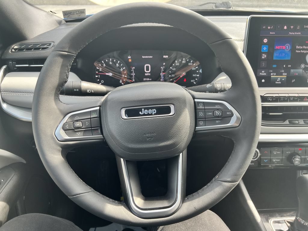 Certified 2025 Jeep Compass Limited AWD/4WD image 10