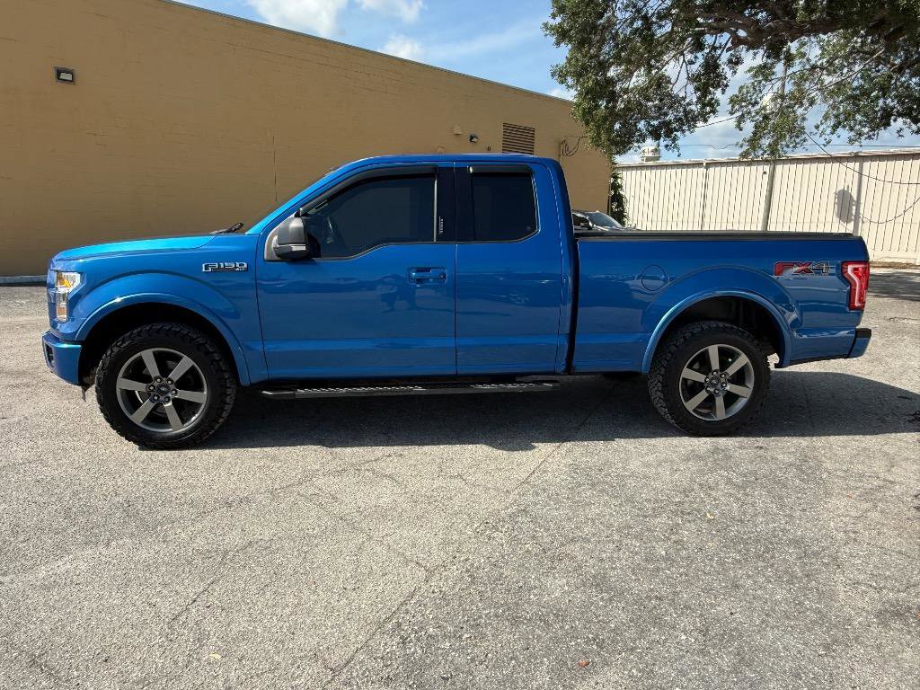 Used 2015 Ford F150 XLT w/ Equipment Group 302A Luxury AWD/4WD image 4