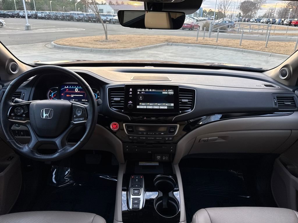 Used 2022 Honda Pilot Elite image 16