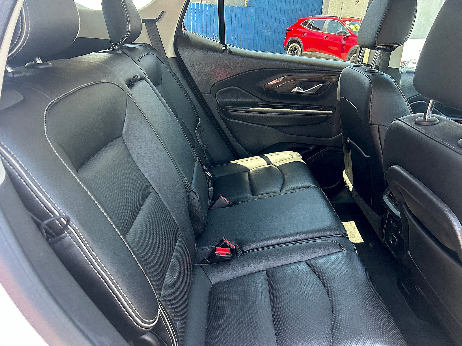 Used 2018 GMC Terrain Denali w/ Comfort Package FWD image 28