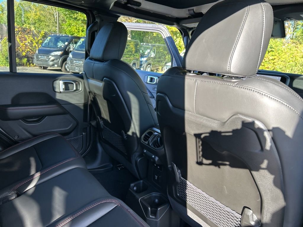 New 2025 Jeep Gladiator Rubicon image 38