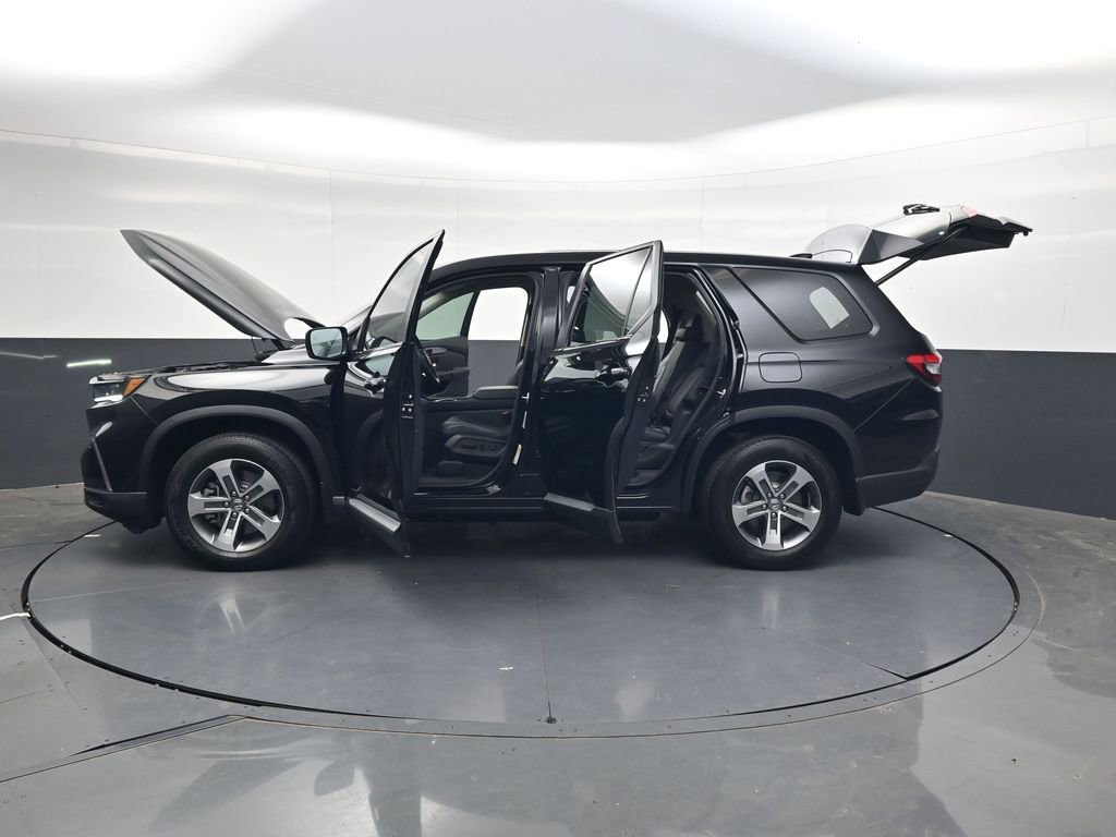 Certified 2025 Honda Pilot EX-L image 35