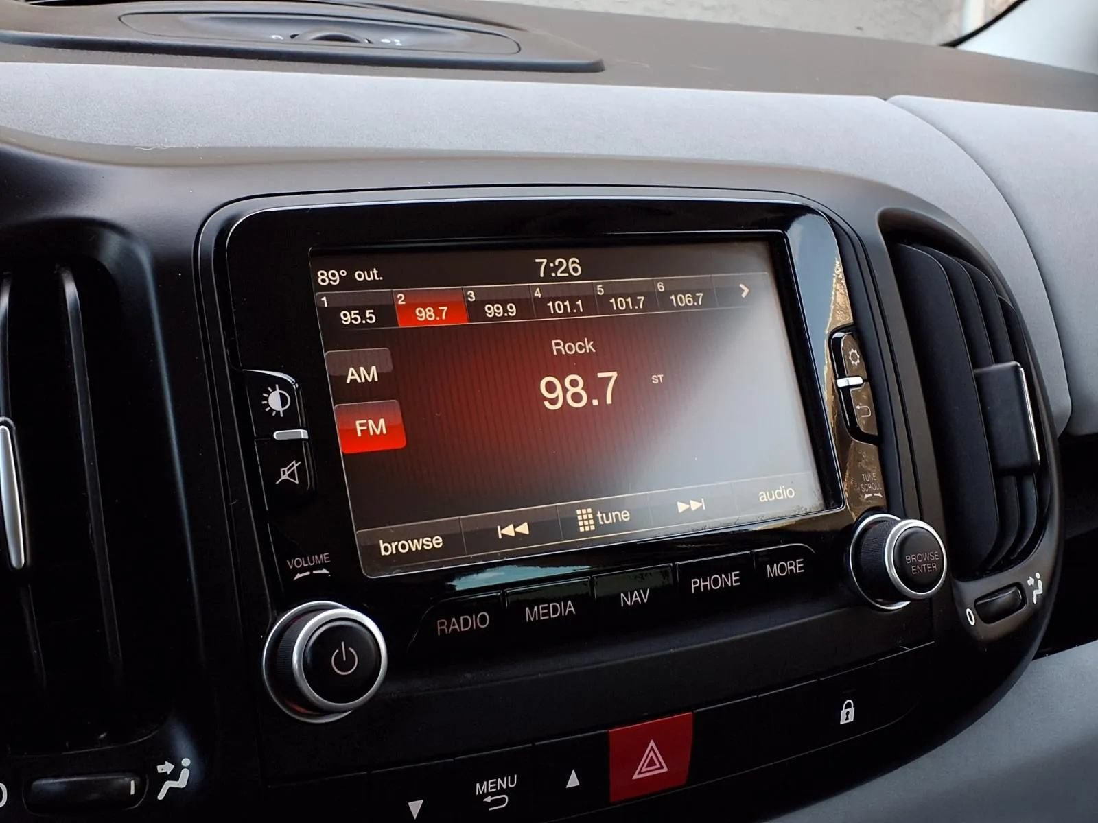 Used 2014 FIAT 500L Easy FWD image 16