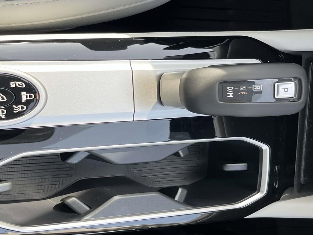 New 2026 Mitsubishi Outlander SE FWD image 21