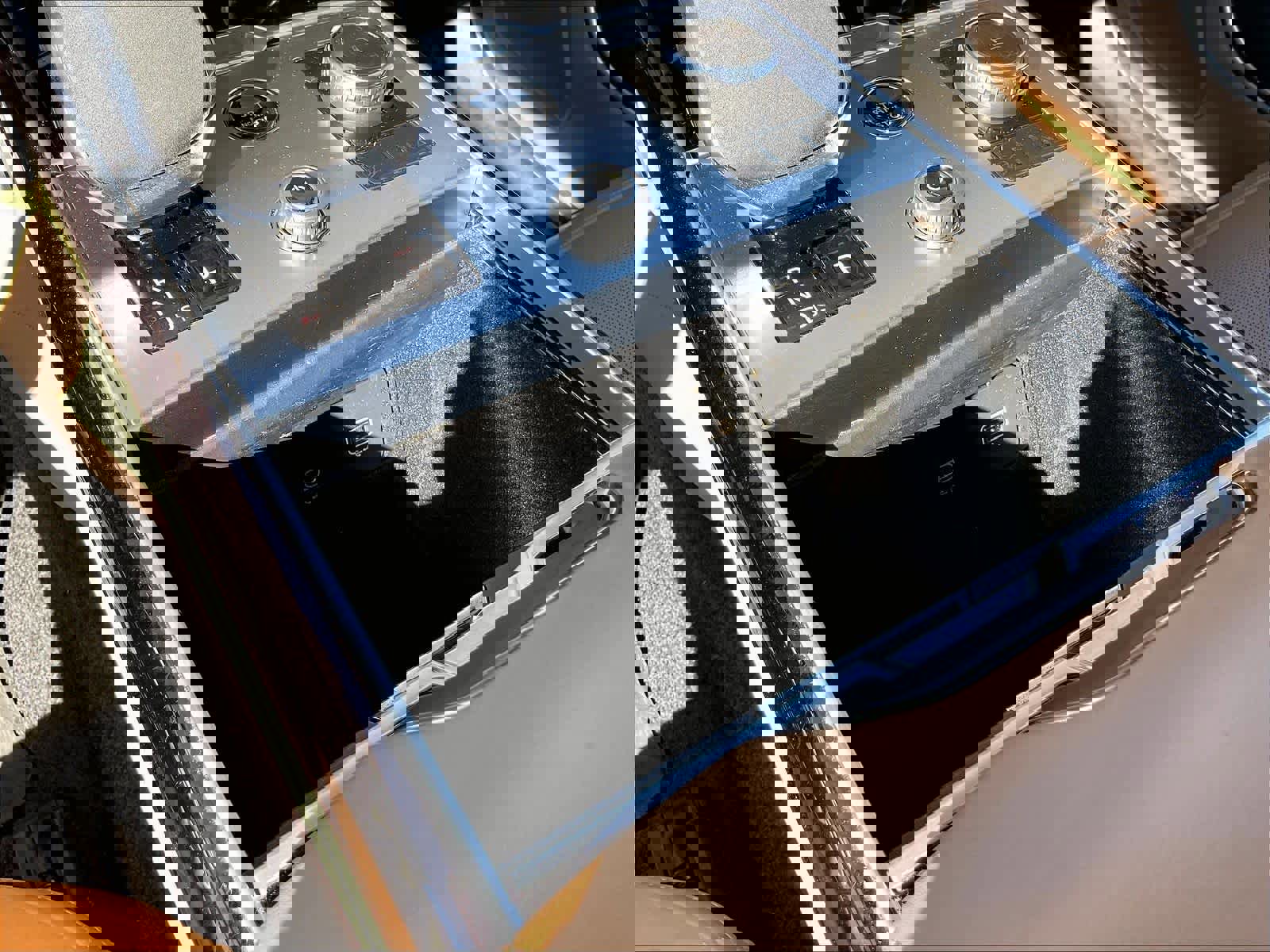 Used 2023 Land Rover Range Rover Long Wheelbase SE image 36