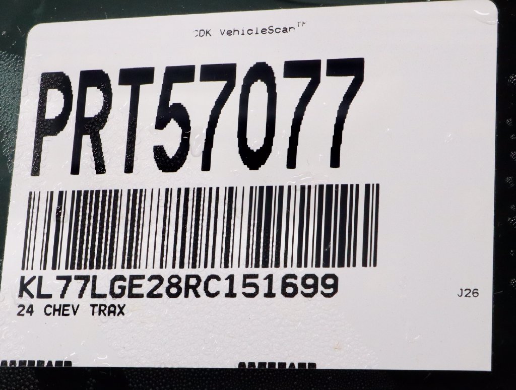 Used 2024 Chevrolet Trax RS w/ Driver Confidence Package FWD image 32