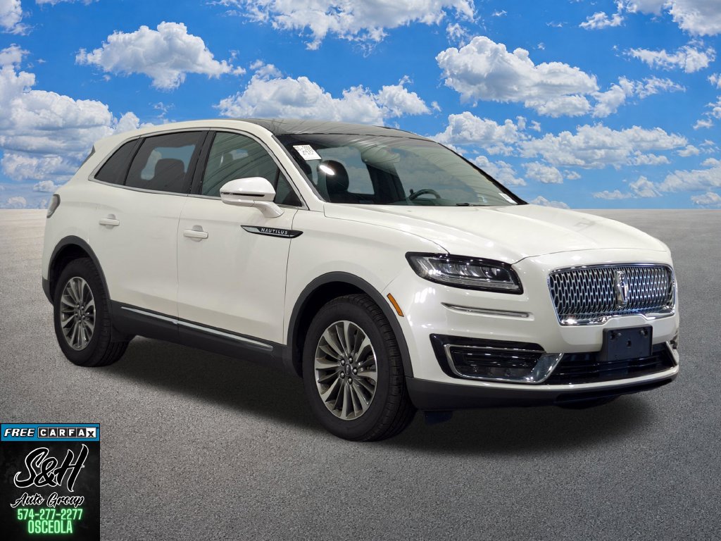 Used 2019 Lincoln Nautilus Select AWD/4WD image 3