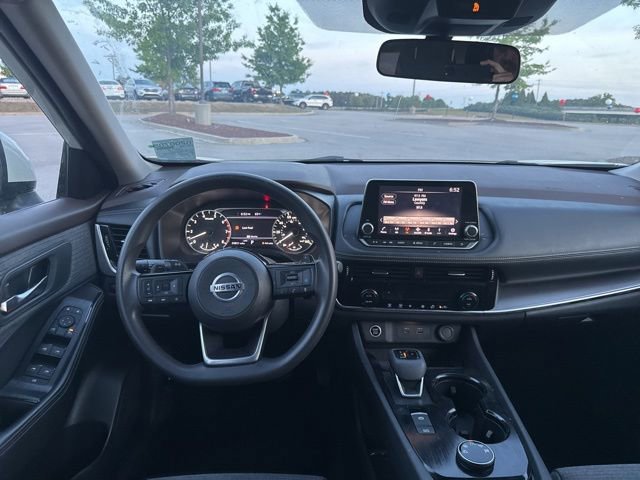 Used 2021 Nissan Rogue SV image 8