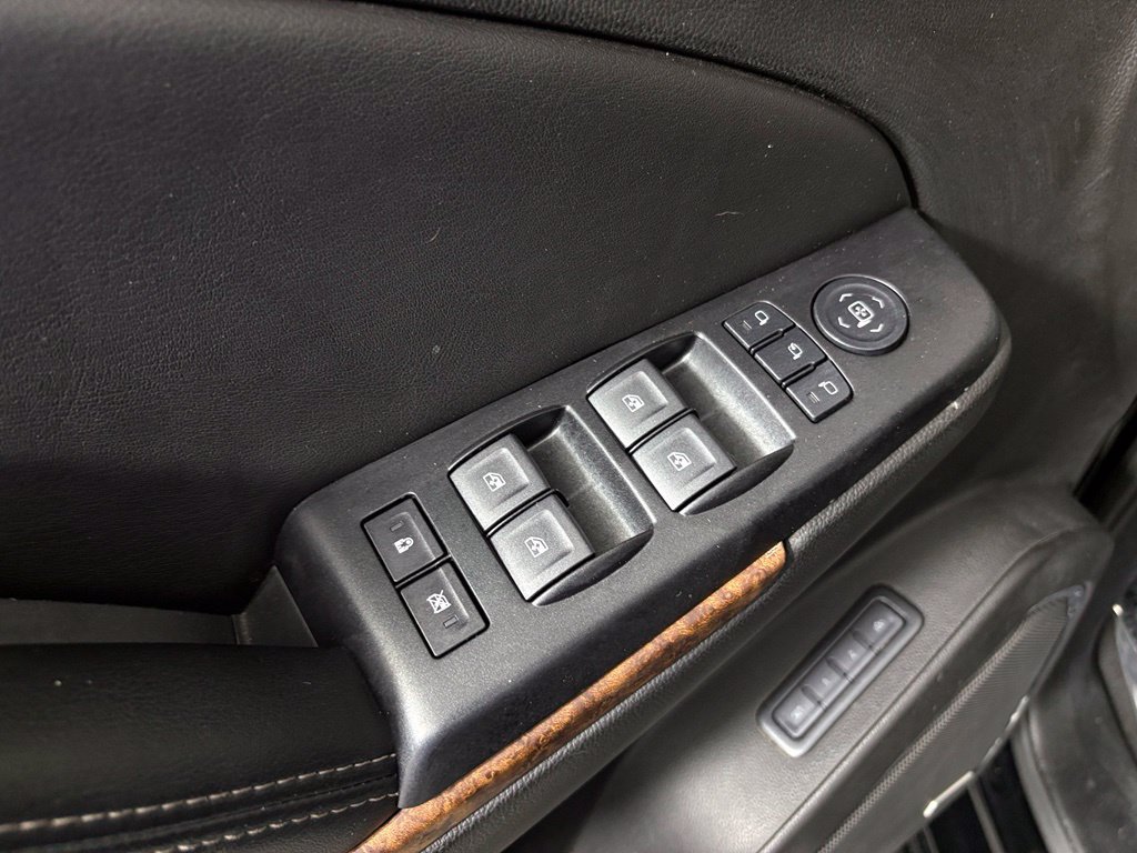 Used 2020 Chevrolet Tahoe Premier AWD/4WD image 17