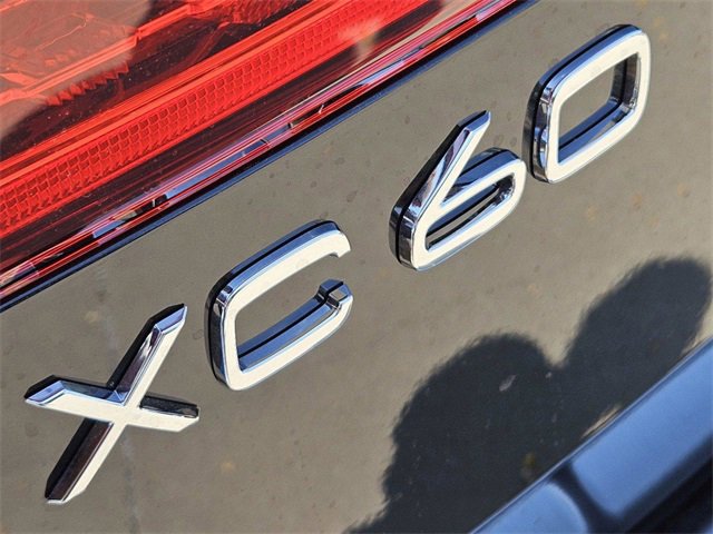 Certified 2025 Volvo XC60 T8 Plus w/ Protection Package Premier image 16