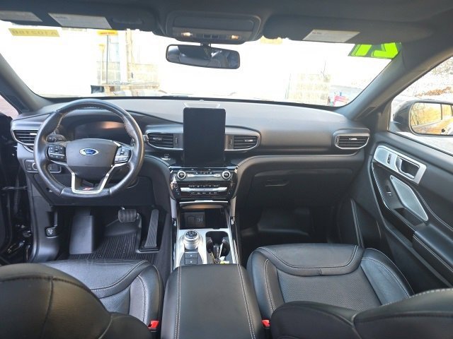 Certified 2021 Ford Explorer ST w/ Equipment Group 401A image 16