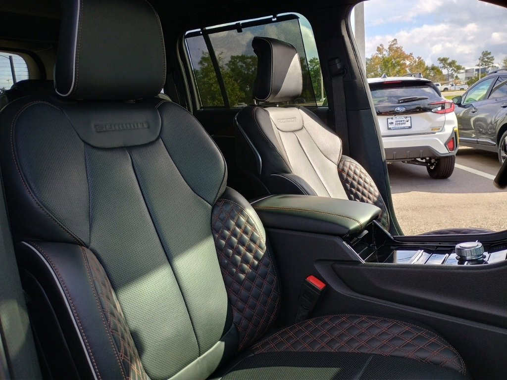 Used 2022 Jeep Grand Cherokee Summit w/ Advanced Protech Group IV image 24