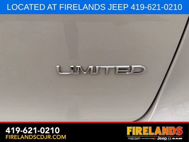 Used 2019 Chrysler Pacifica Limited FWD image 9